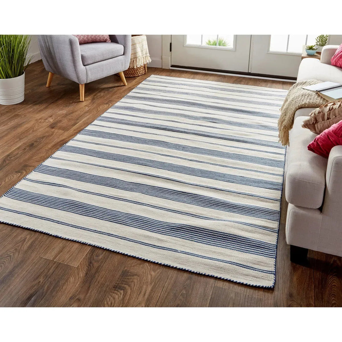 Duprine 0560F Blue/Ivory Rug