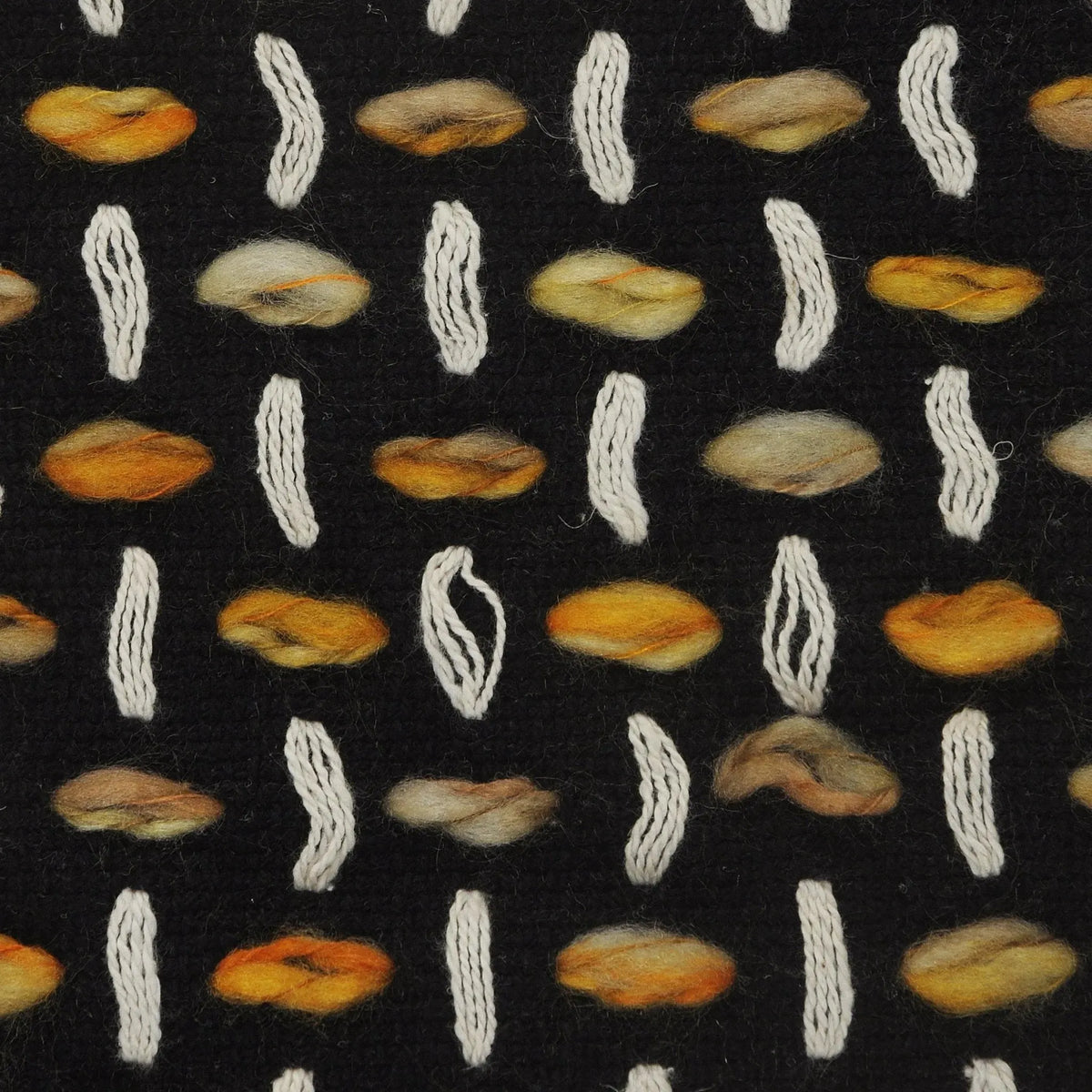 Elevate Lr07599 Black/Gold Pillow