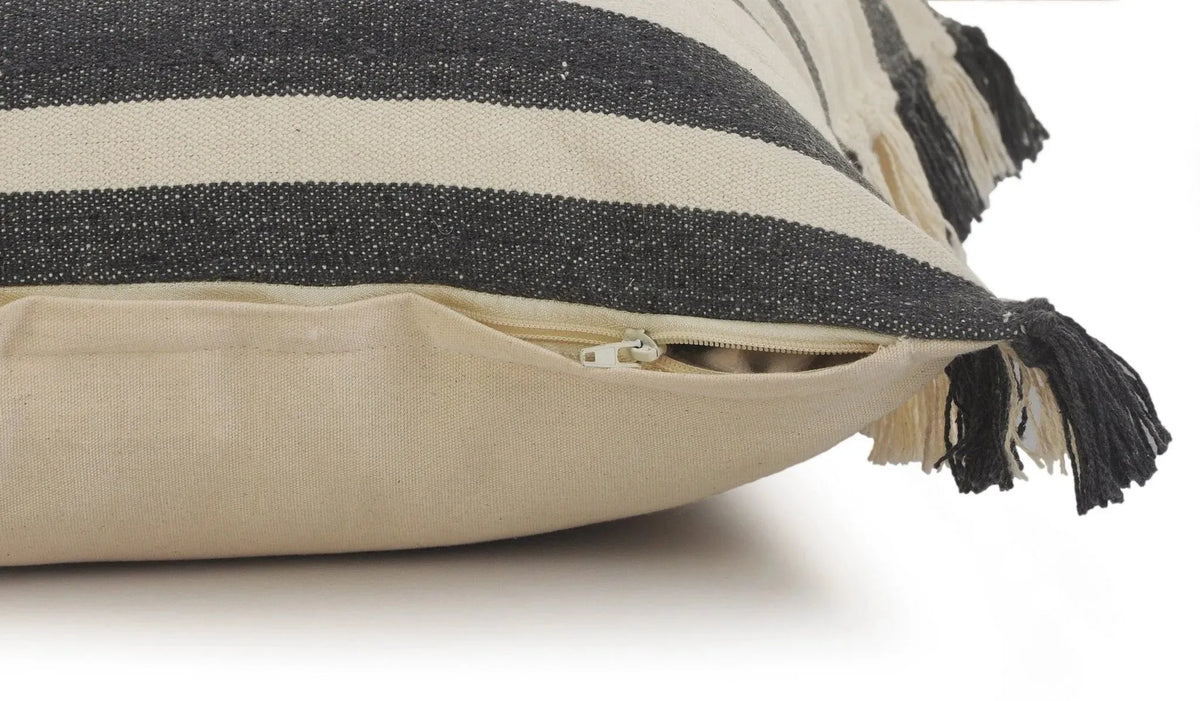 Elevate Lr07687 Gray/White Pillow