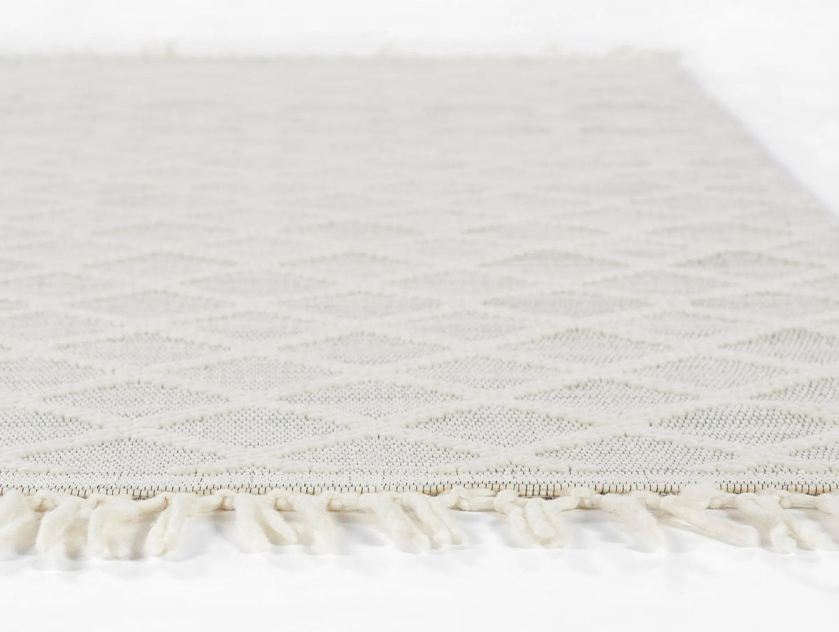 Ember Emr-2 Ivory Rug - Rug & Home