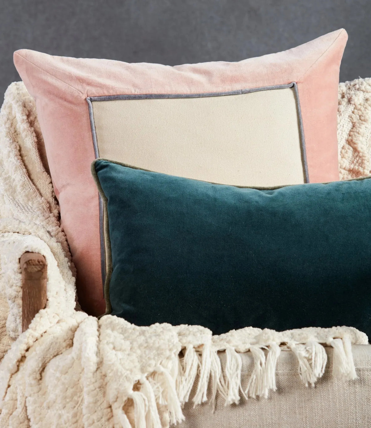 Emerson Ems07 Hendrix Blush Cream Pillow