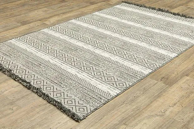 Gillian 1622E Grey/Ivory Rug