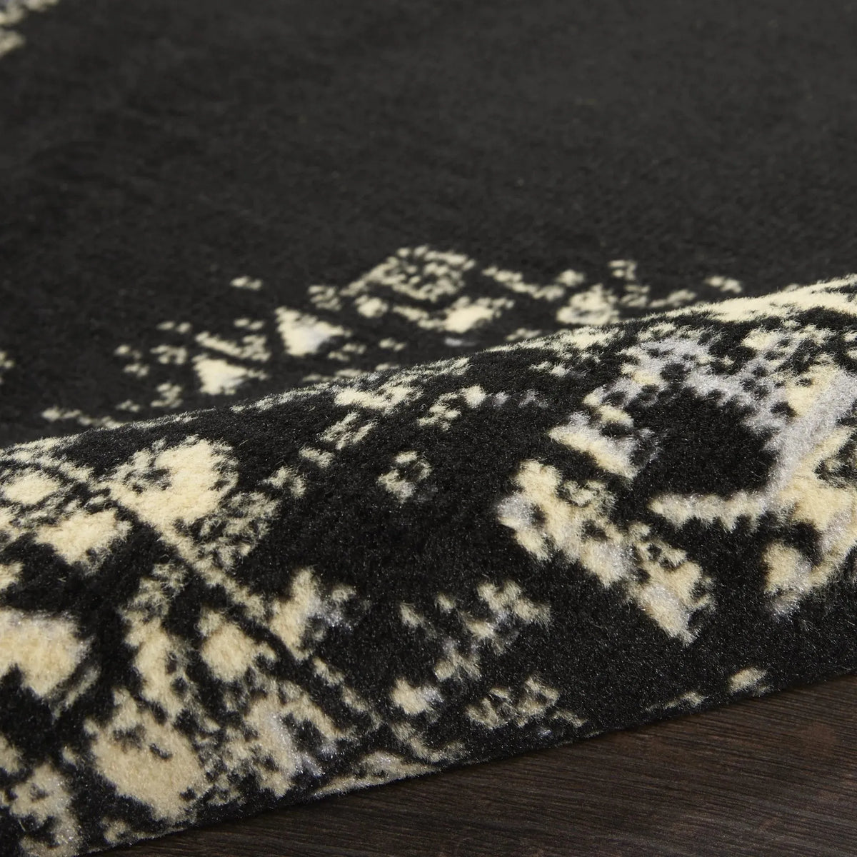 Grafix Grf14 Black Rug