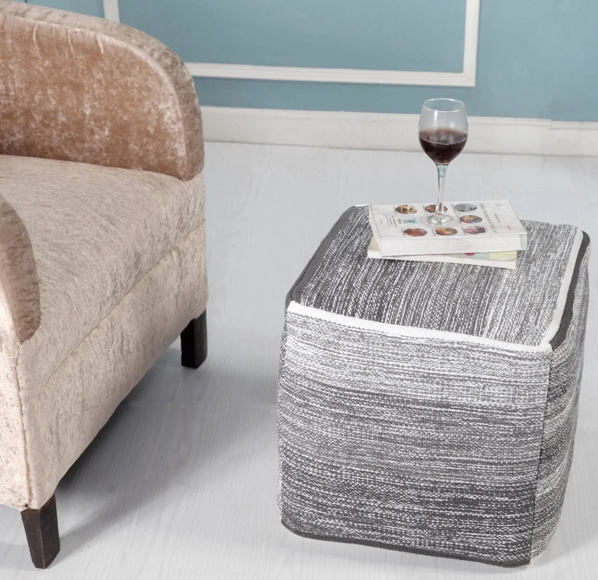 Grayscale Cube LR99714 Pouf