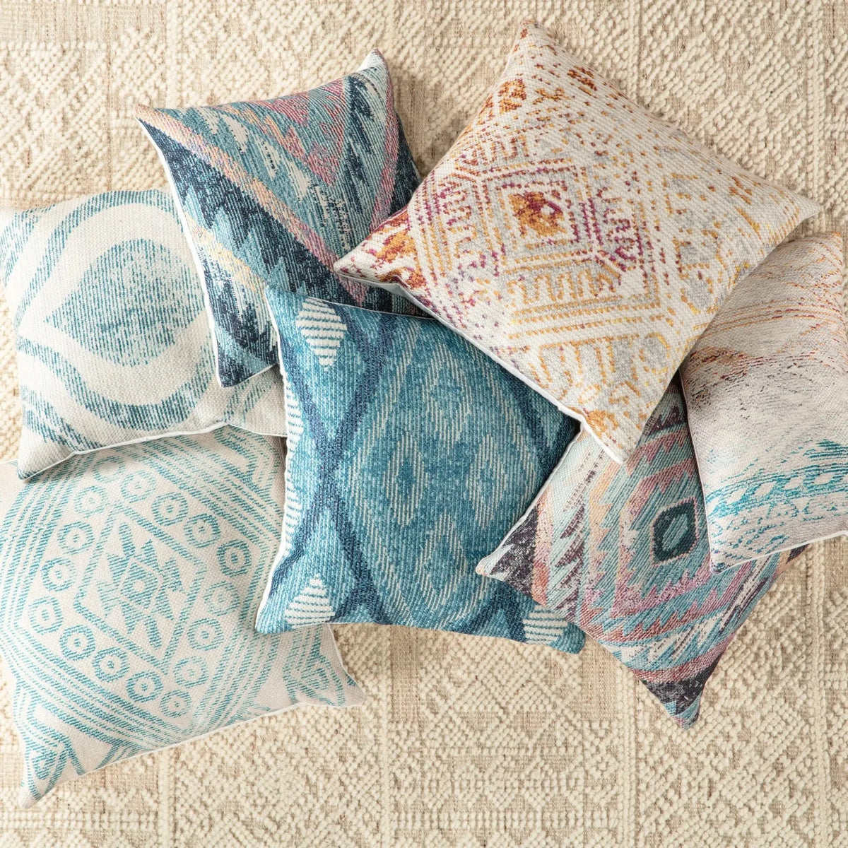 Groove By Nikki Chu Grn06 Sadler Blue/White Pillow