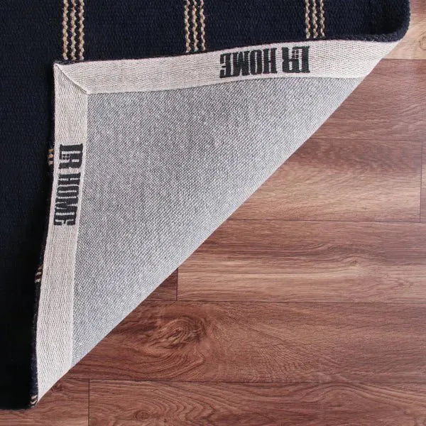 Hampton 03395BLK Black Rug