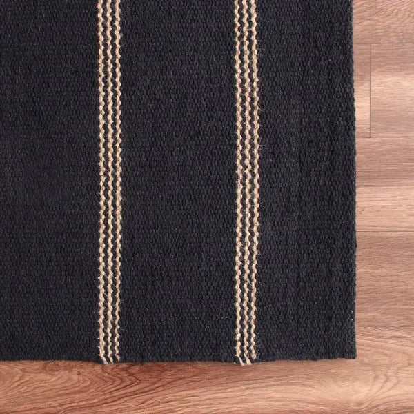 Hampton 03395BLK Black Rug