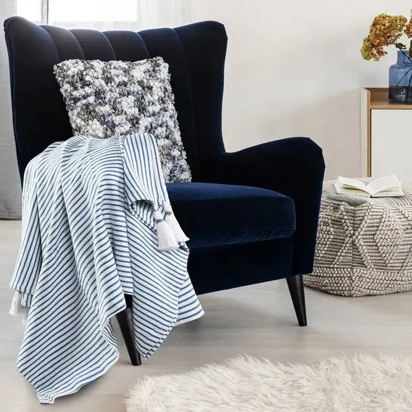 Insignia 80216BLU Blue Throw Blanket