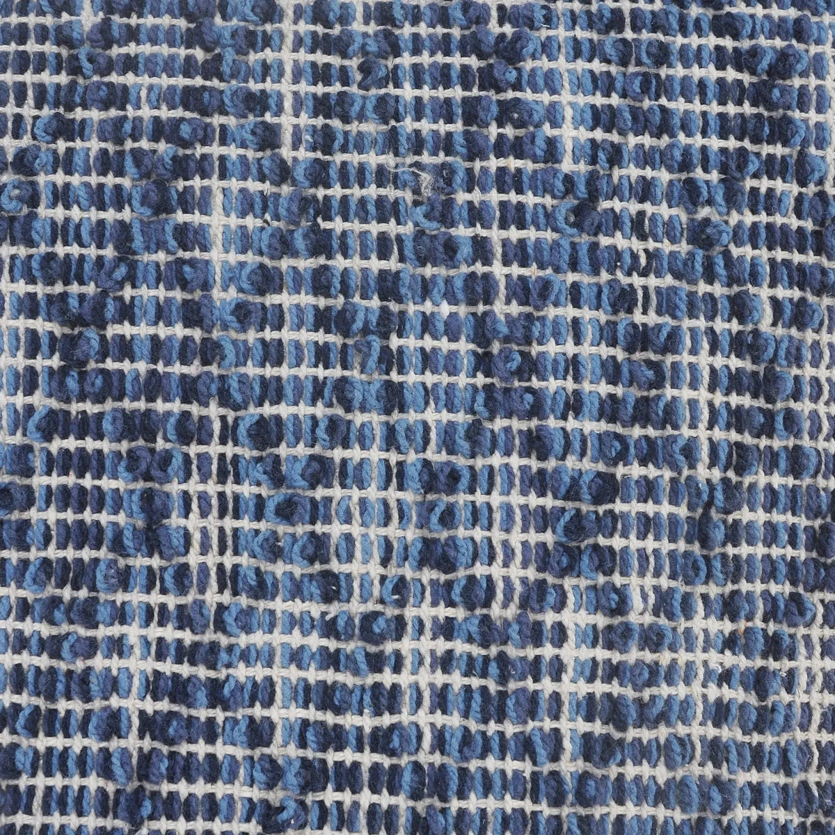 Insignia Lr07649 Blue Pillow