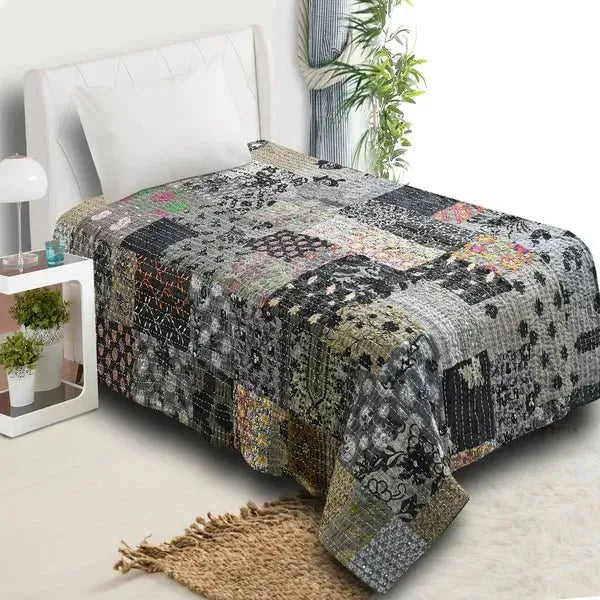 Kantha 80278GYB Grey/Black Throw Blanket