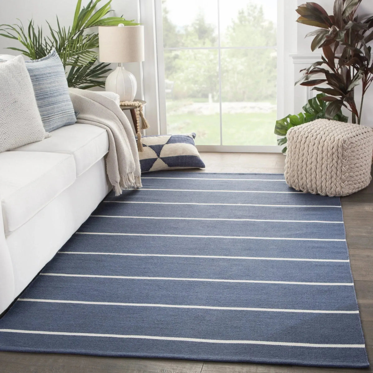 Lanai LAN02 Corbina Dark Blue/Ivory Rug