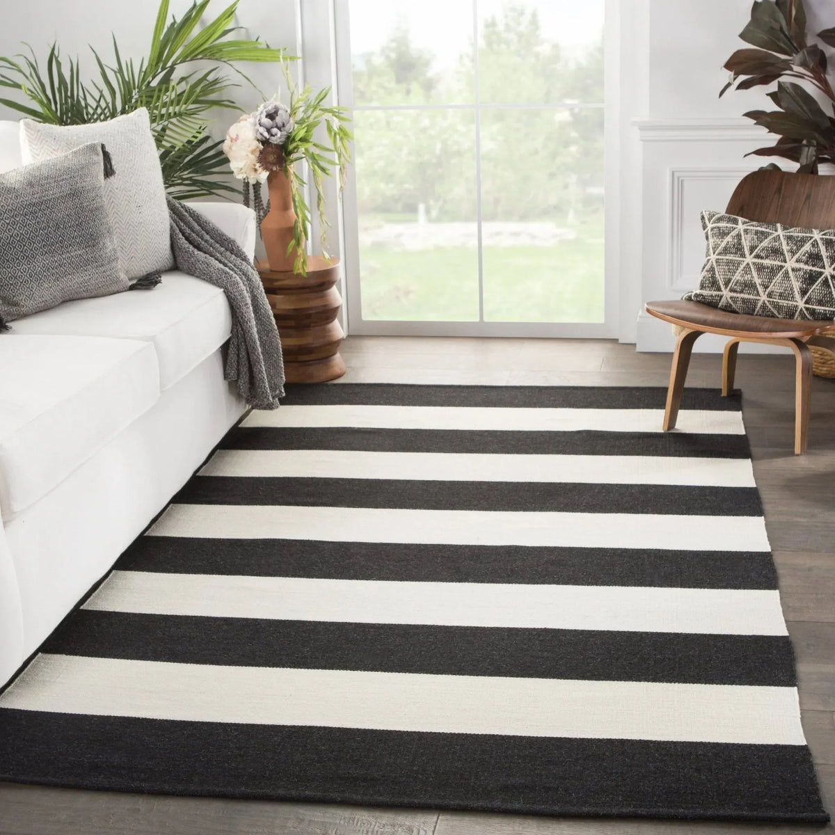 Lanai LAN06 Remora Black/Ivory Rug