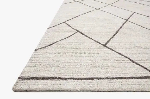 Logan LOG-01 Ivory/Charcoal Rug