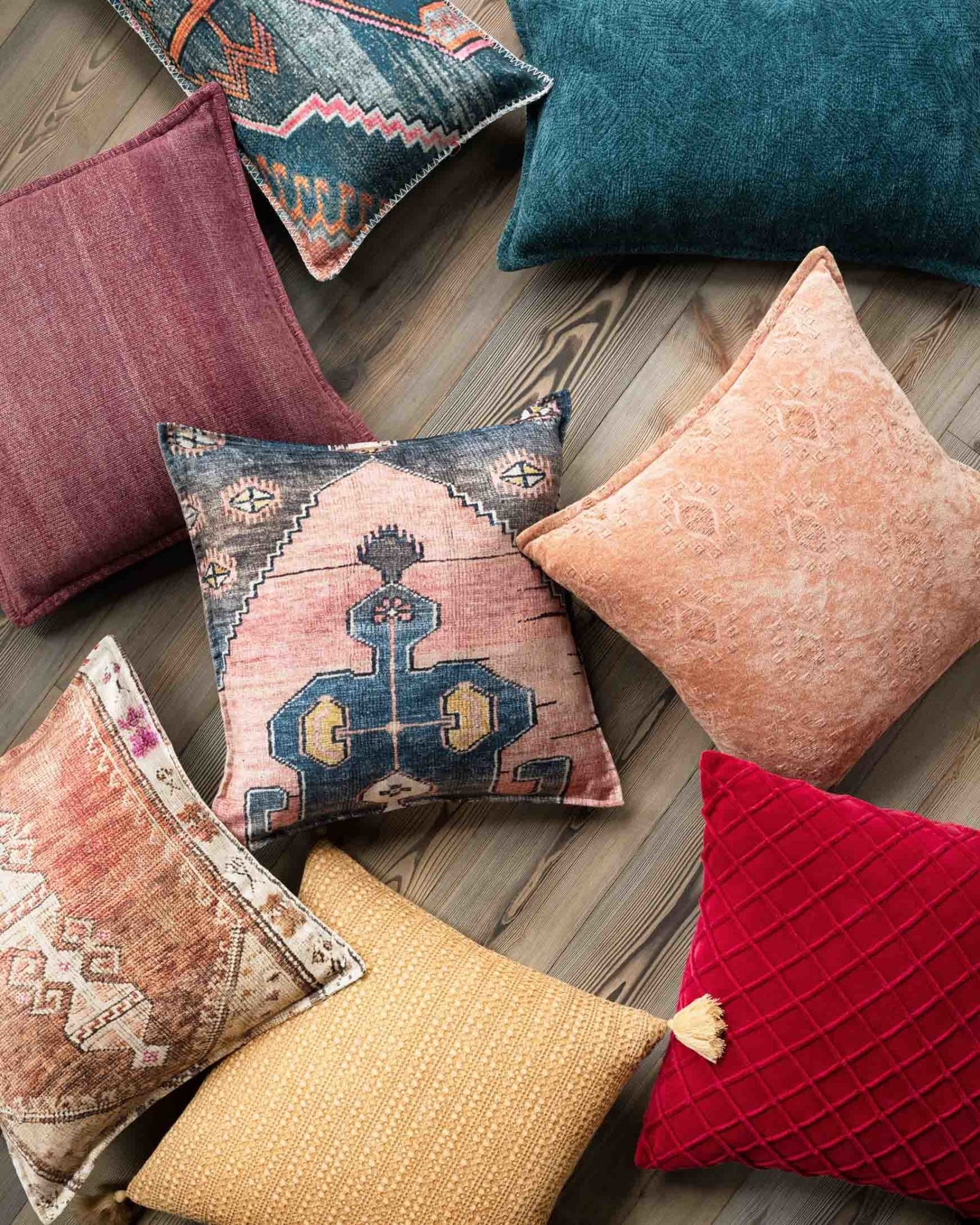 Loloi P0125 Red Pillow