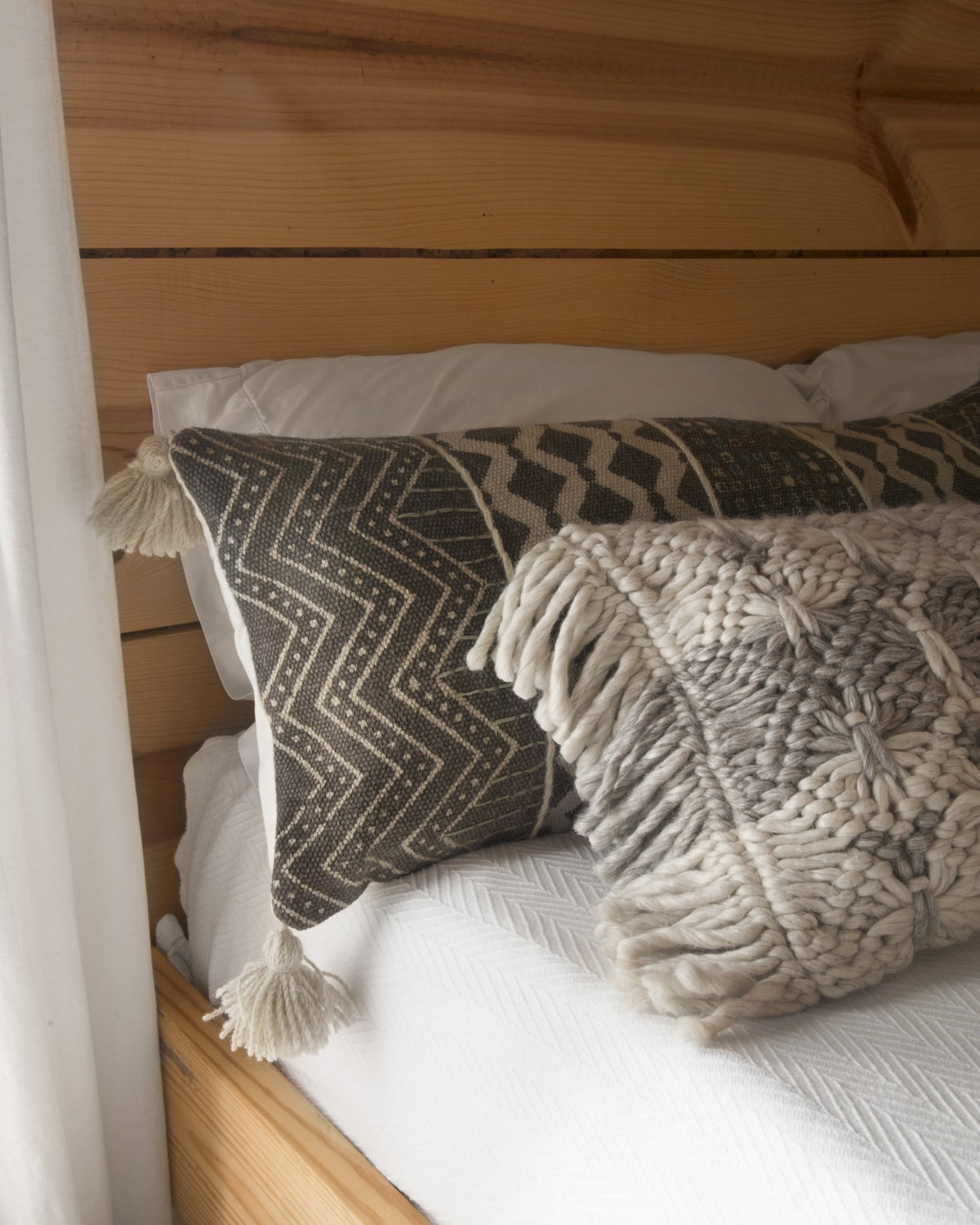 Loloi P0607 Grey/Multi Pillow