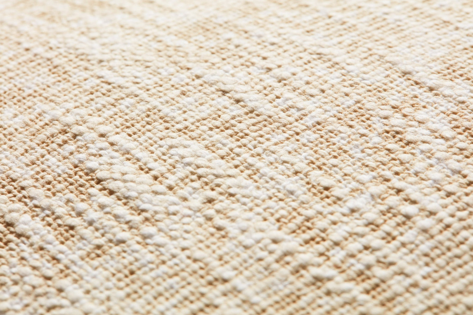 Loloi P0621 Ivory Pillow