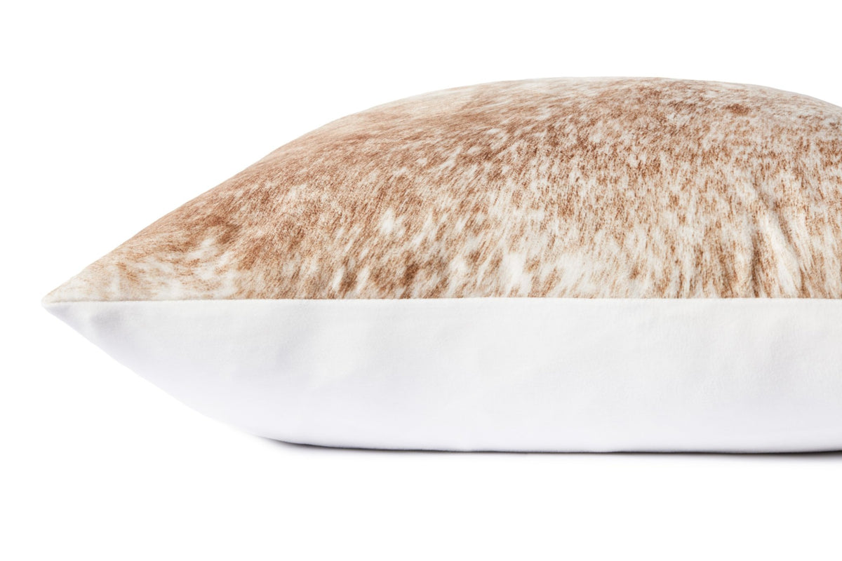 Loloi P0978 Tan Pillow