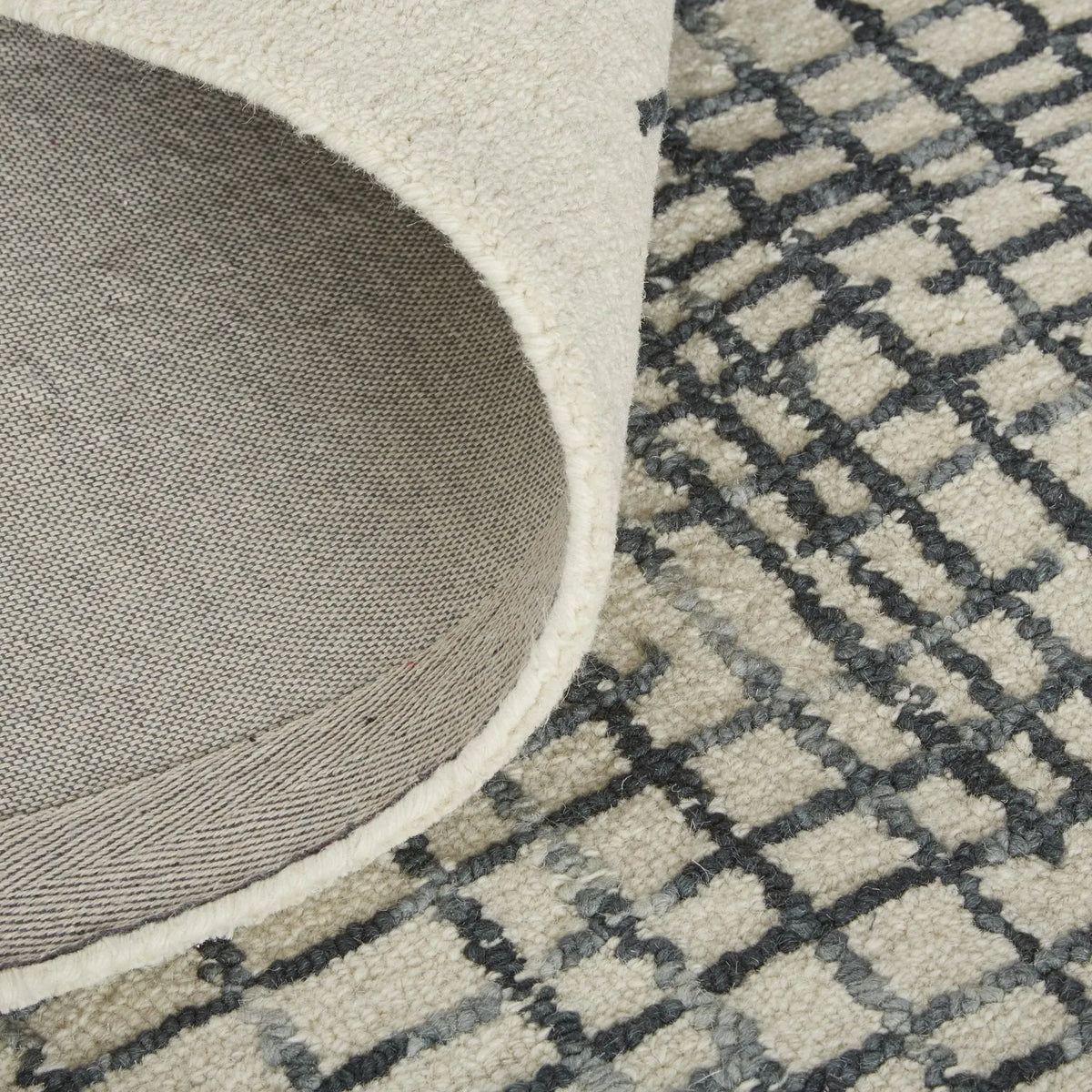 Maddox 8630F Ivory/Gray Rug