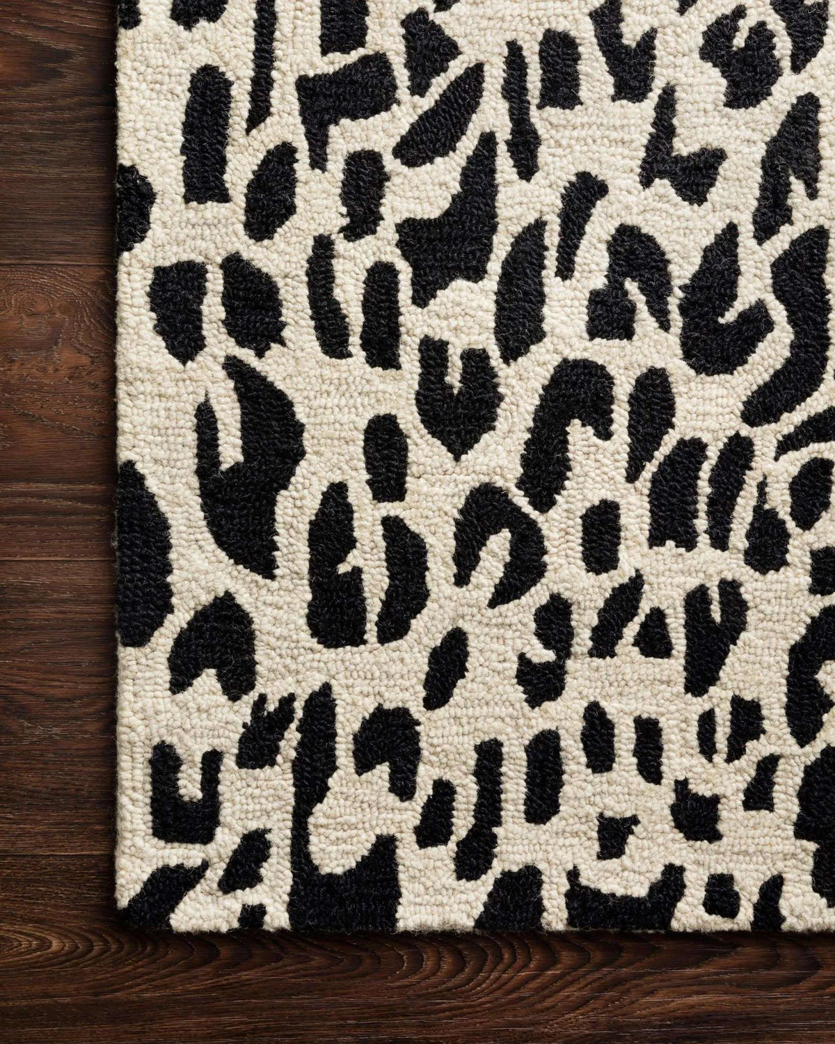 Masai MAS-02 Black/Ivory Rug - Rug & Home