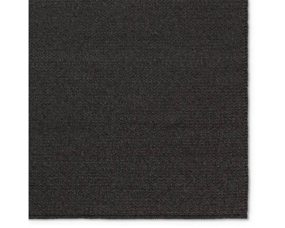 Maverick MAV08 Deep Charcoal Rug