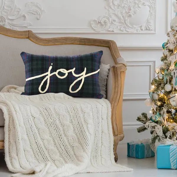 Merry 07942GRE Green/Red Pillow