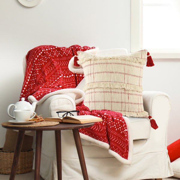 Merry 07947REI Red/Ivory Pillow - Rug & Home