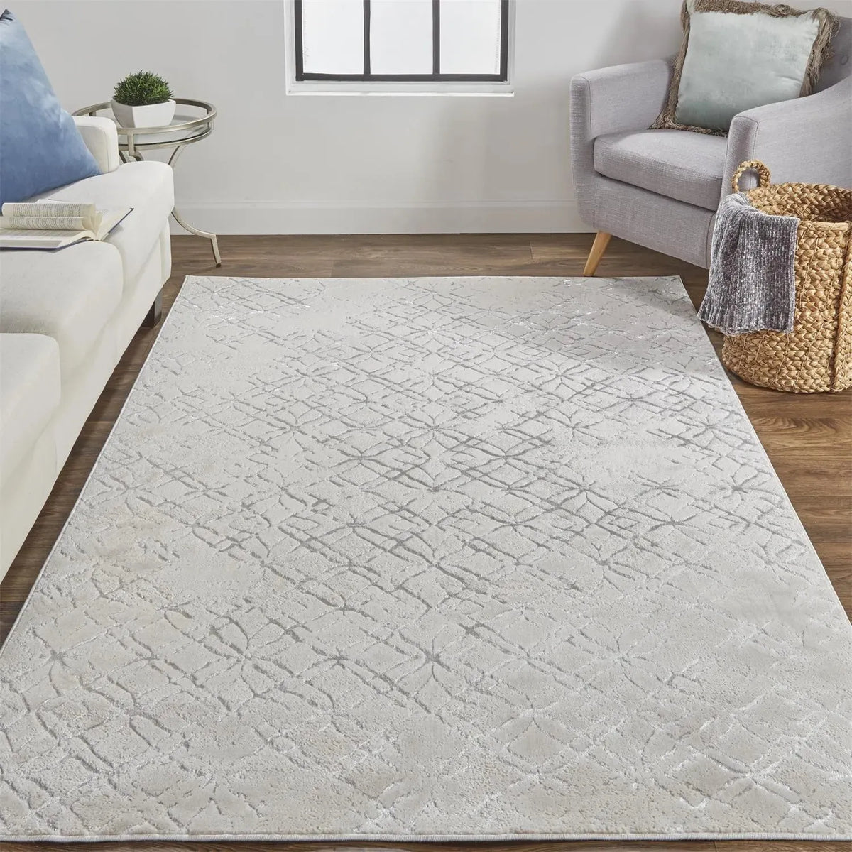 Micah 3047F Ivory/Silver Rug
