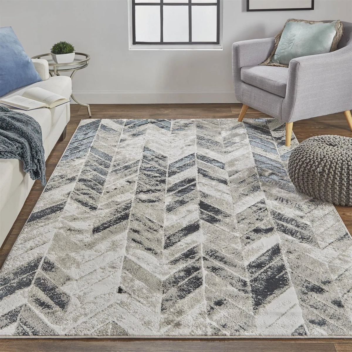 Micah 3048F Silver/Black Rug - Rug & Home