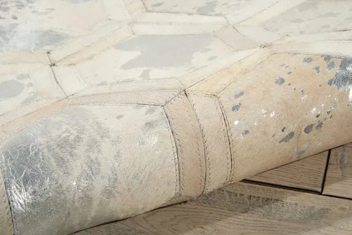 Michael Amini MA01 City Chic MA100 Snow Rug