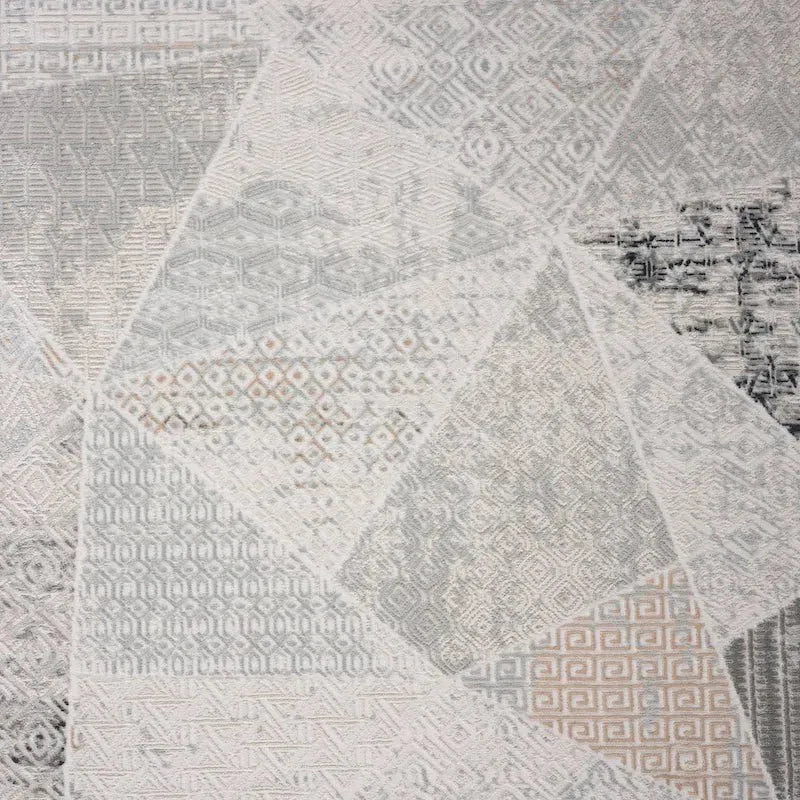 Michelle 81639CMK Coconut Milk/Shark Rug