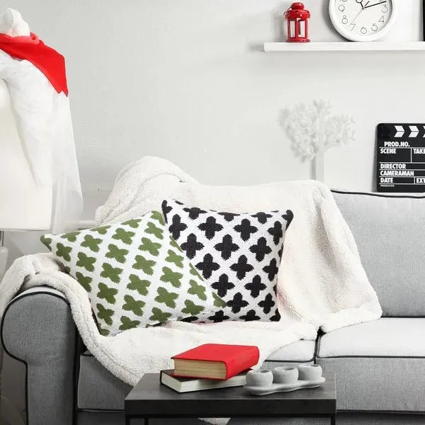 Modern Motif 07761BKT Black/White Pillow