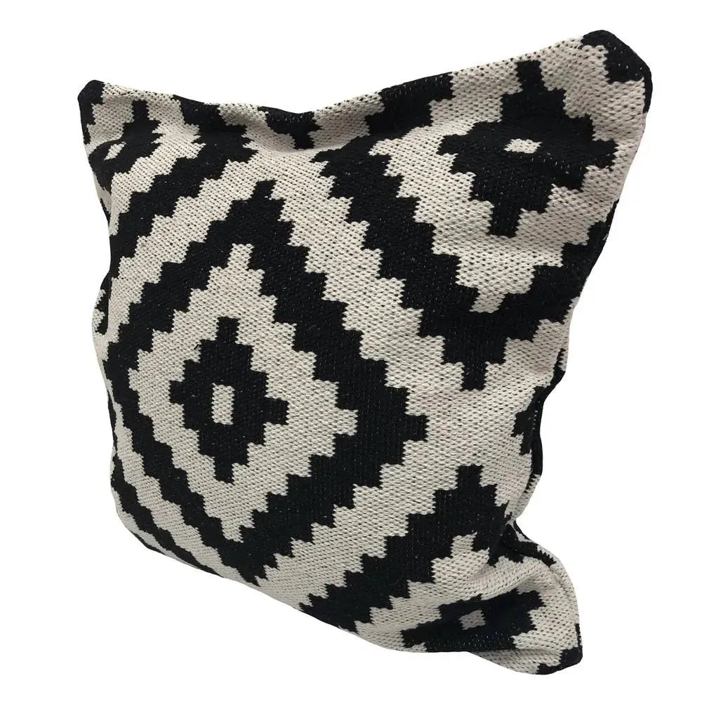 Modern Motif Lr05262 Black/White Pillow