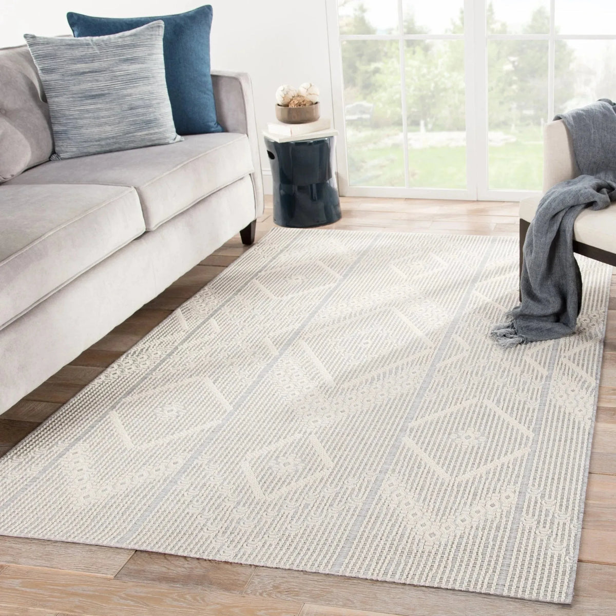 Monteclair MOC04 Shiloh Gray/Cream Rug