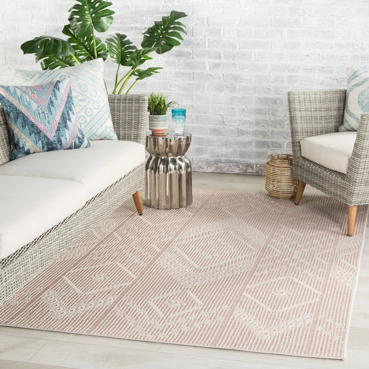 Monteclair Moc06 Shiloh Light Pink/Cream Rug - Rug & Home