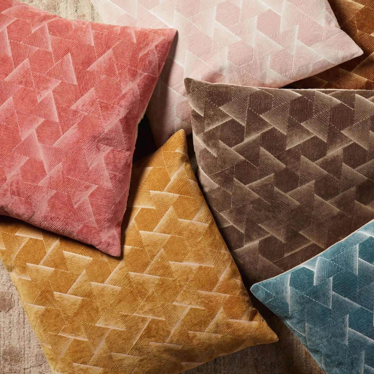 Nouveau Nou04 Jacques Gold/Silver Pillow