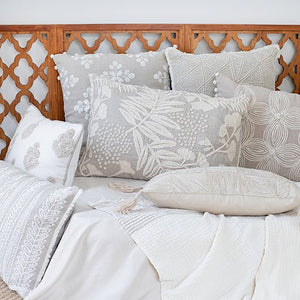 Odyssey 08261NAT Natural Pillow - Rug & Home