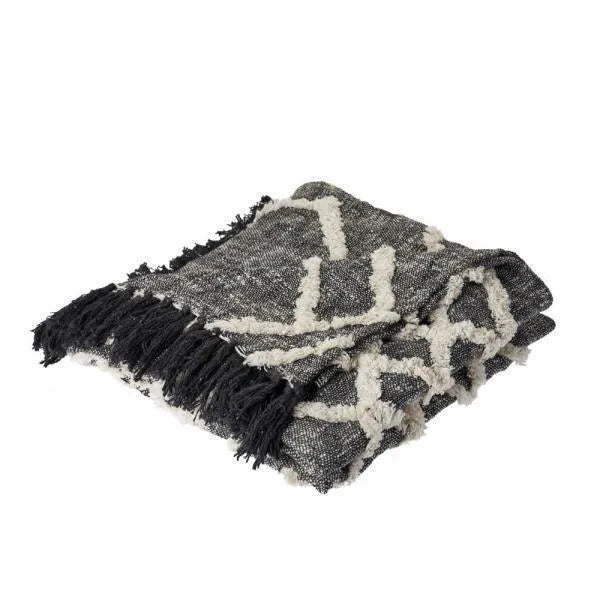Overtufted Geometric Black and White LR80166 Throw Blanket