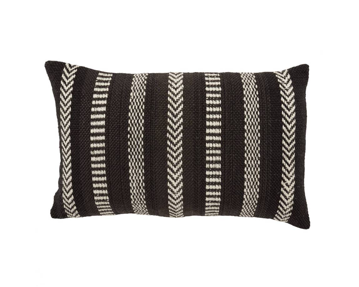 Pampas PMP04 Black/Ivory Pillow - Rug & Home