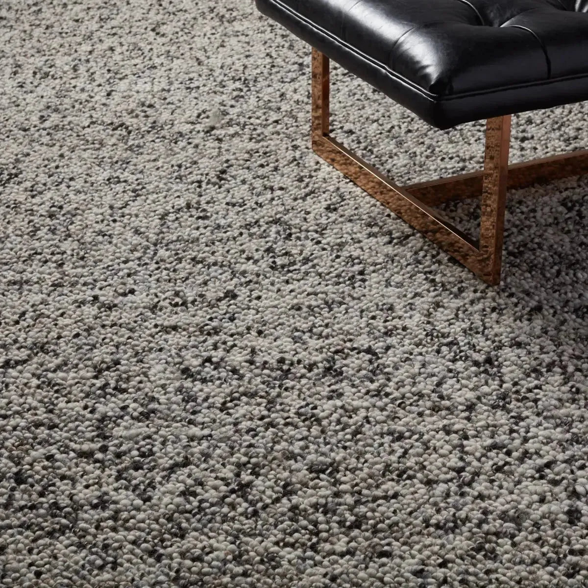 Quiet Time QTM05 Ivory/Brown Rug