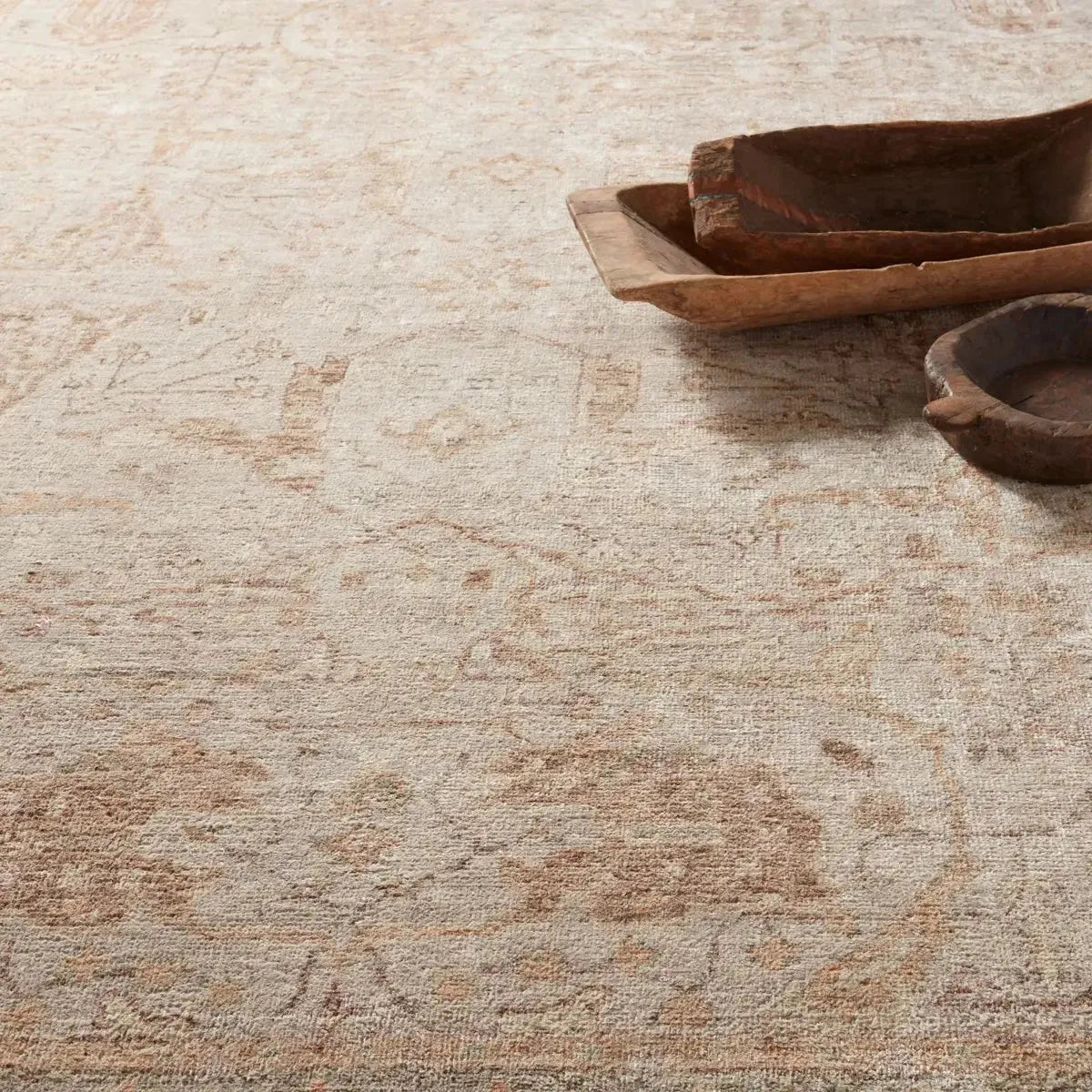 Realm REA02 Light Grey/Warm Tan Rug