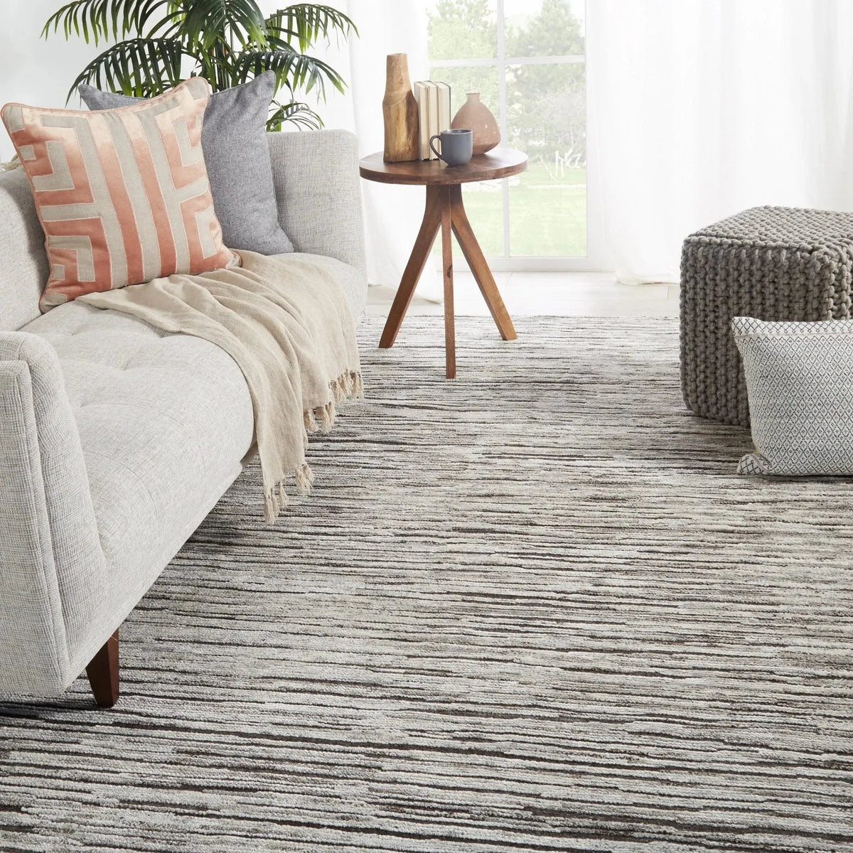Reign Rei13 Ramsay Dark Gray/Ivory Rug