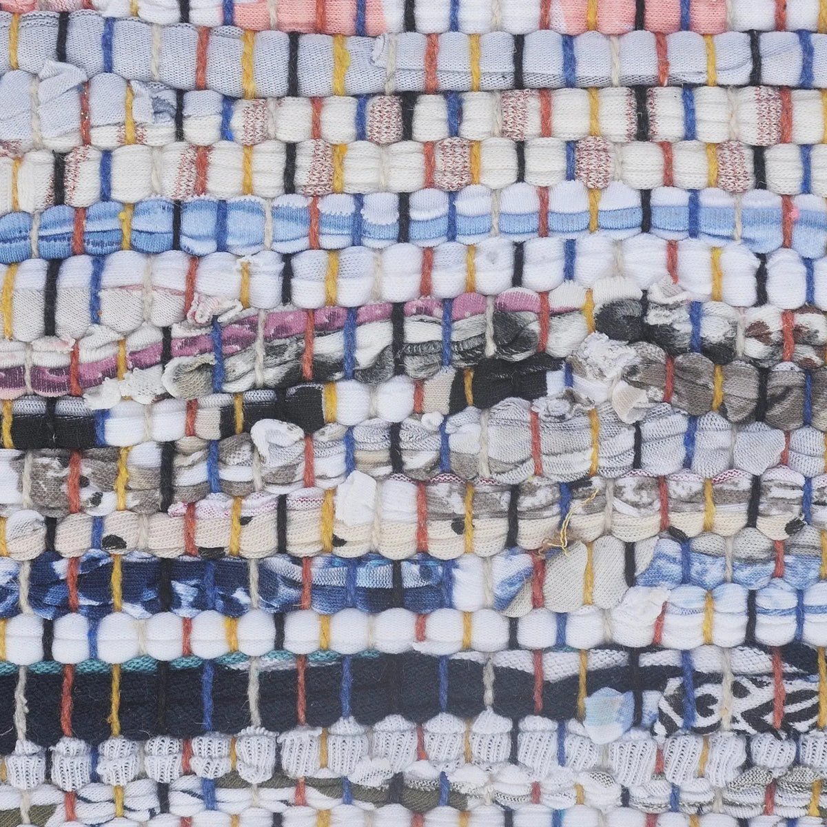 Riley Lr07630 White/Multi Pillow