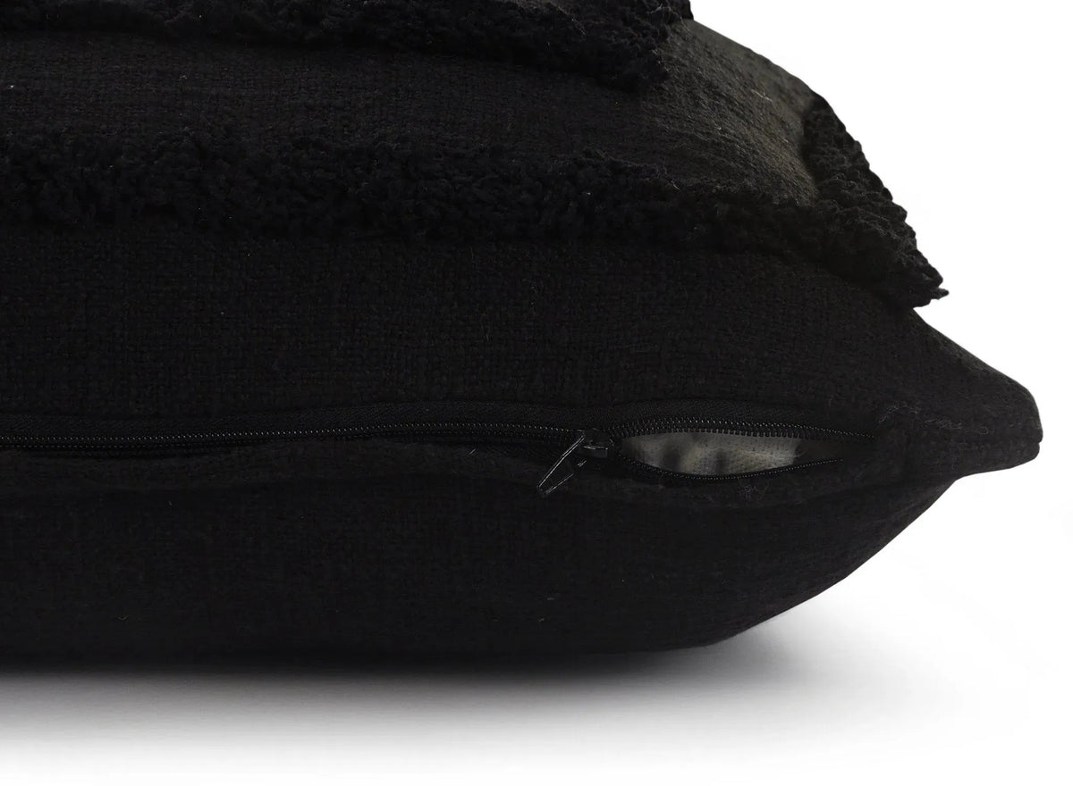 Rory Lr07688 Black Pillow