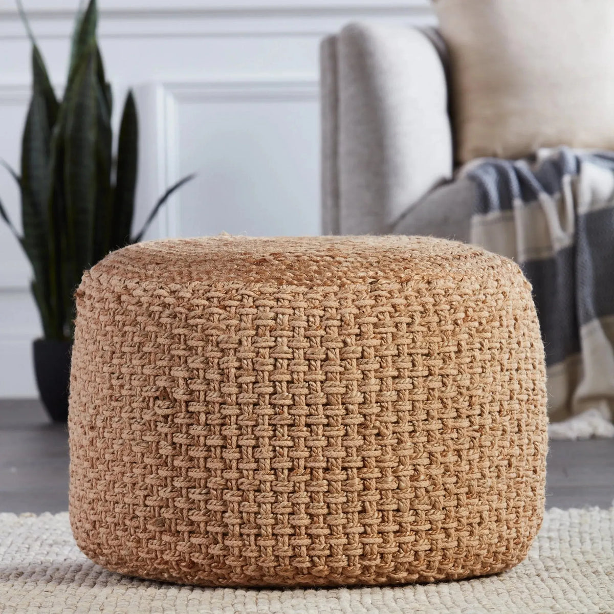 Saba Saa21 Kealani Beige Pouf