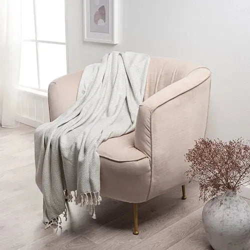 Sadie 80305LTG Light Grey Throw Blanket