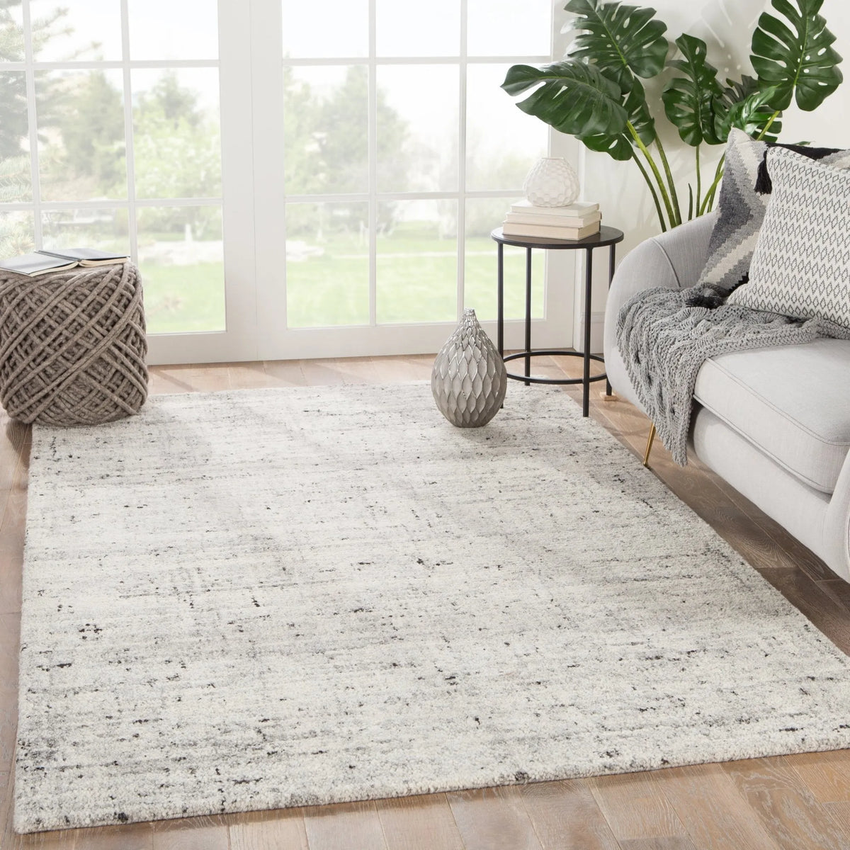 Salix SLX01 Macklin Ivory/Light Gray Rug - Rug & Home