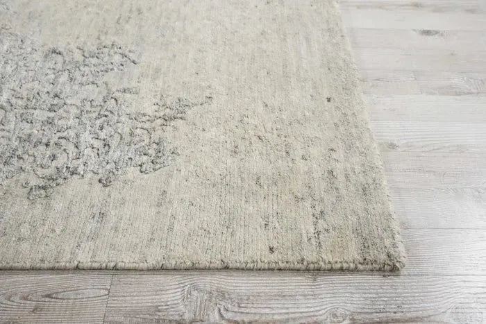 Silk Shadows SHA14 Ivory/Silver Rug