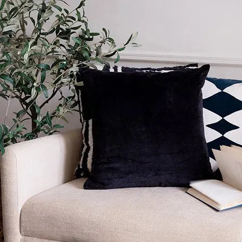 Stacy Garcia 08423ONX Onyx Pillow