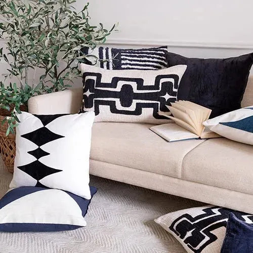 Stacy Garcia 08431ONX Onyx Pillow