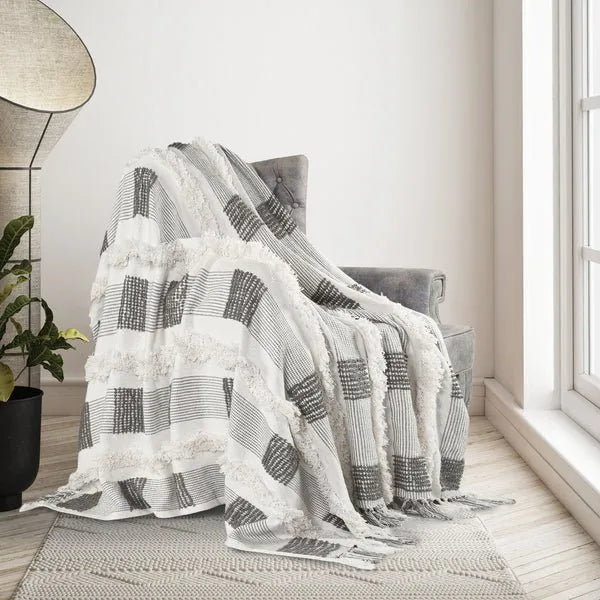 Sundry 80273SWT Sharkskin/White Throw Blanket - Rug & Home